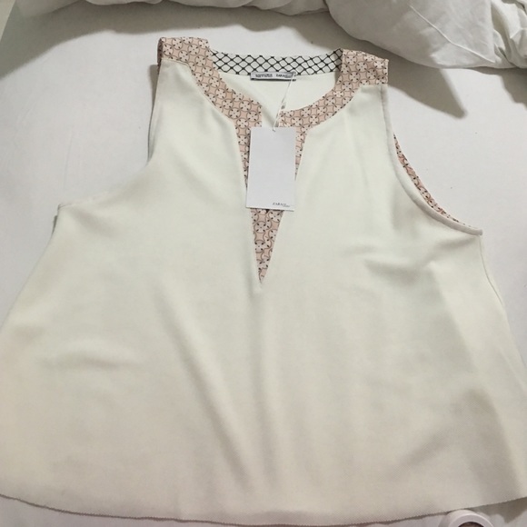 Sale!!!💥💥Super cute zara top! Brand new
