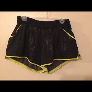 LuLuLemon Running Shorts sz 12