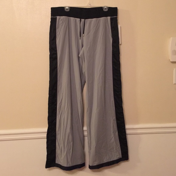LuLuLemon RUN: Right Round Pant Sz 12