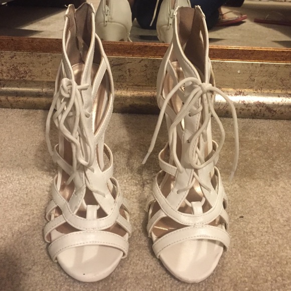 White lace up stilettos!