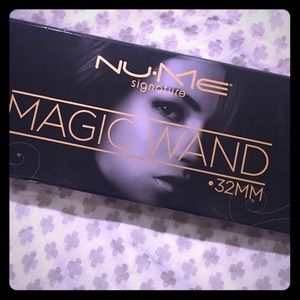 Brand new nume 32mm magic wand with glove