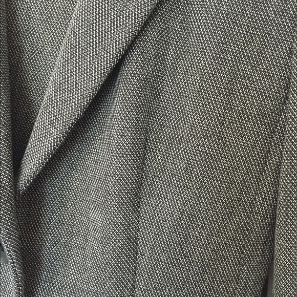 NWOT Express Suit - Size 4 Price FIRM - Picture 2 of 3