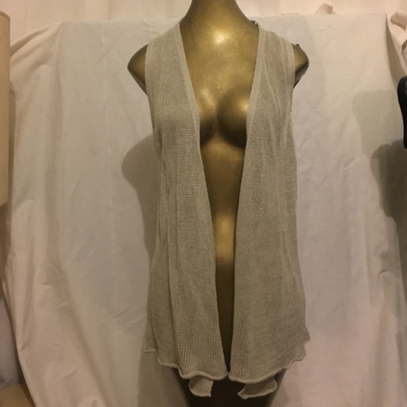 Super Versatile Loose Knit Top - Picture 2 of 3