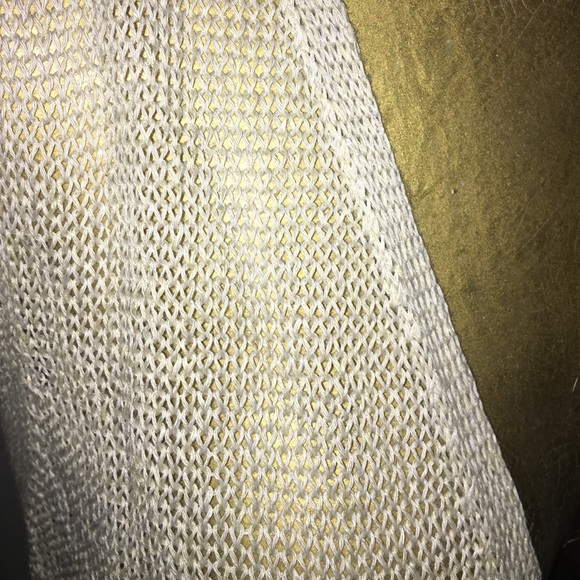 Super Versatile Loose Knit Top - Picture 3 of 3