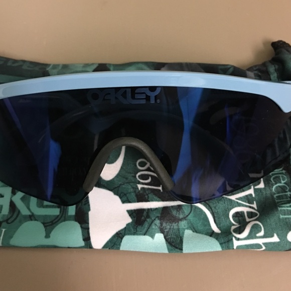Brand new OAKLEYS