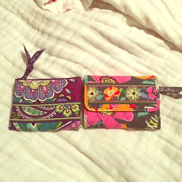 Selling two Vera Bradley pieces together! - Picture 1 of 4