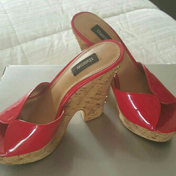 Patent leather Mules