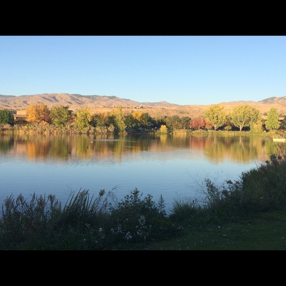 Meet your Posher, Linds - Picture 1 of 1