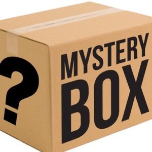 FOREVER 21 MYSTERY BOX 10 items
