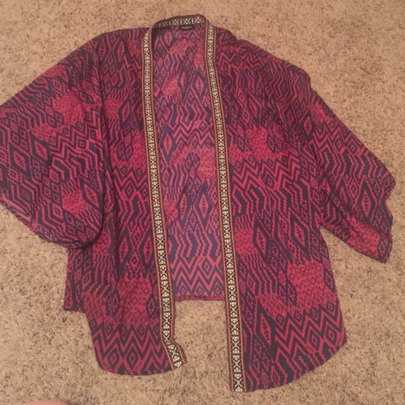 Flowy boutique kimono