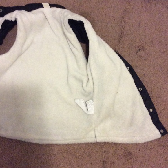 Rosy - Picture 3 of 3