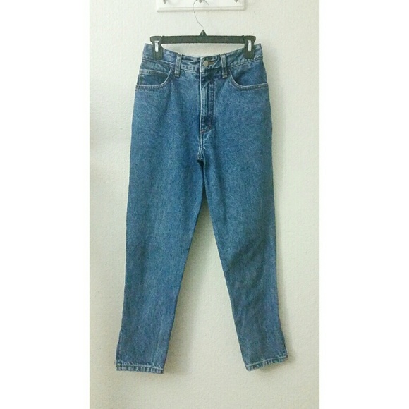 Vintage Highwaisted GUESS Jeans [ON HOLD]
