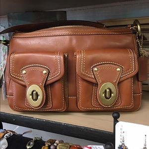 Vintage Coach whisky leather hand bag!