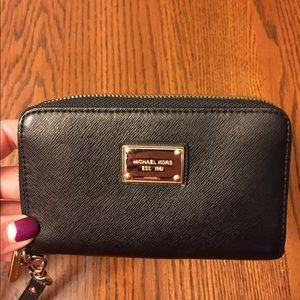 Michael Kors wallet clutch