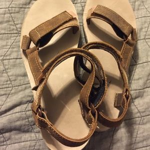 Brown Teva Sandals Women's 9 PRICE NEGOTIABLE