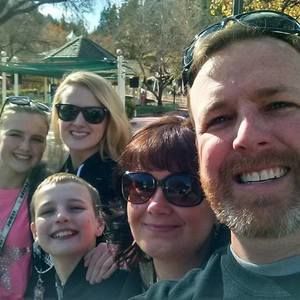 Meet your Posher, Lesley