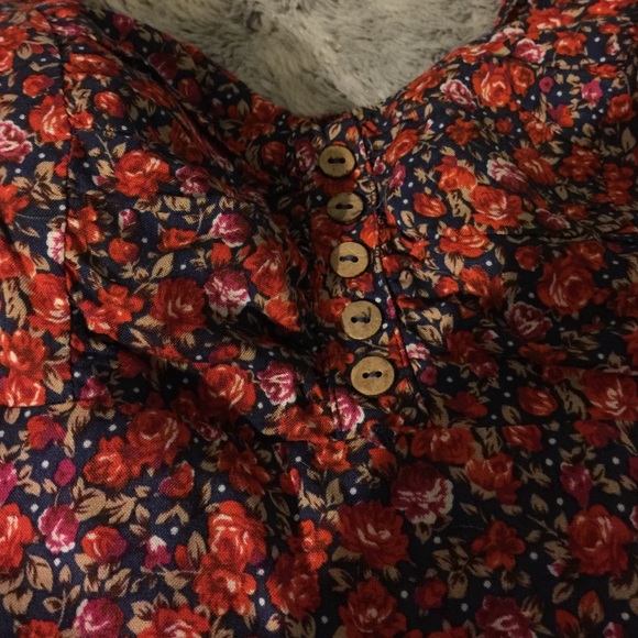 Flower printed, red, button, dress! - Picture 2 of 2