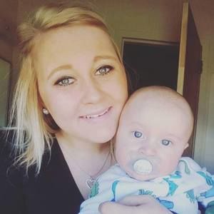 Meet your Posher, Caitlin