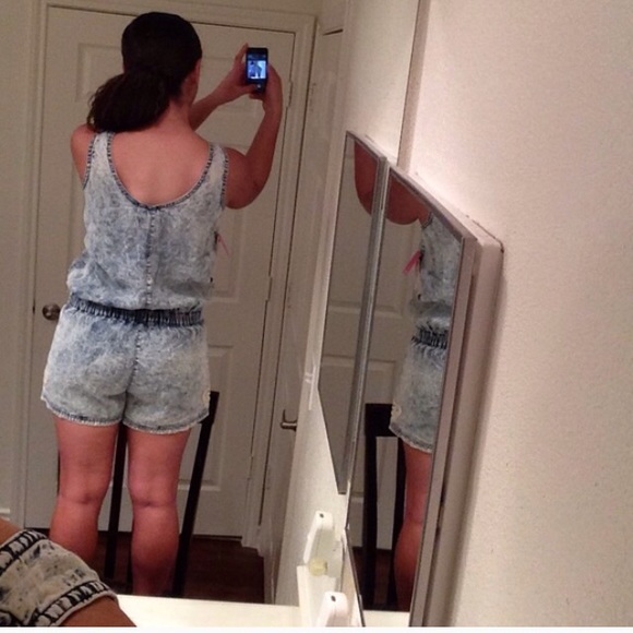 Acid wash jean romper - Picture 3 of 4