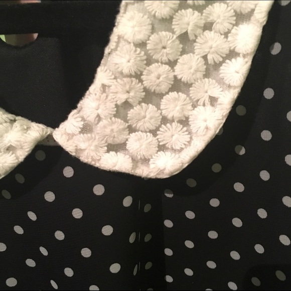Polka Dot Top with Lace Collar - Picture 2 of 4