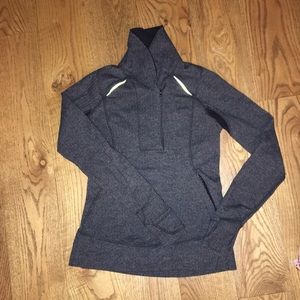 Lululemon jacket- LIKE NEW - think fast pullover