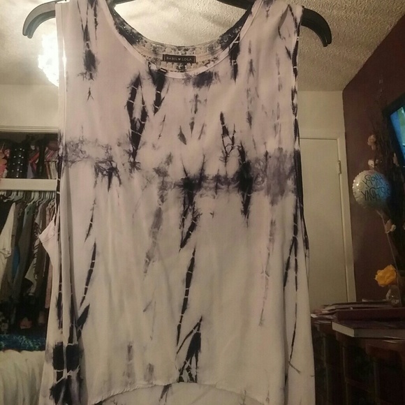 Tie dye high low top