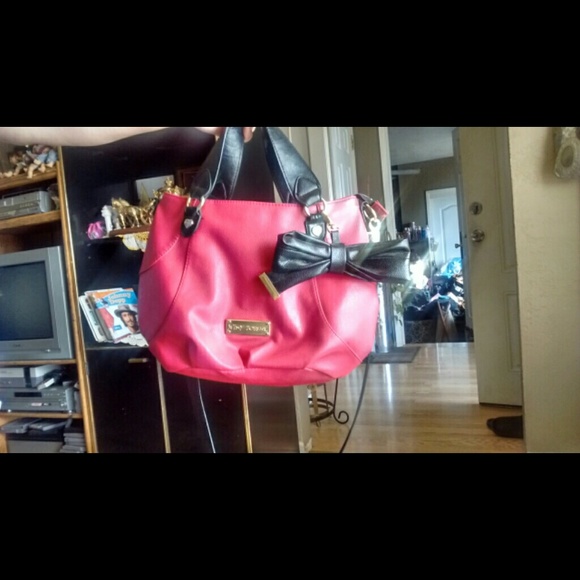 Authentic betsyville crossbody