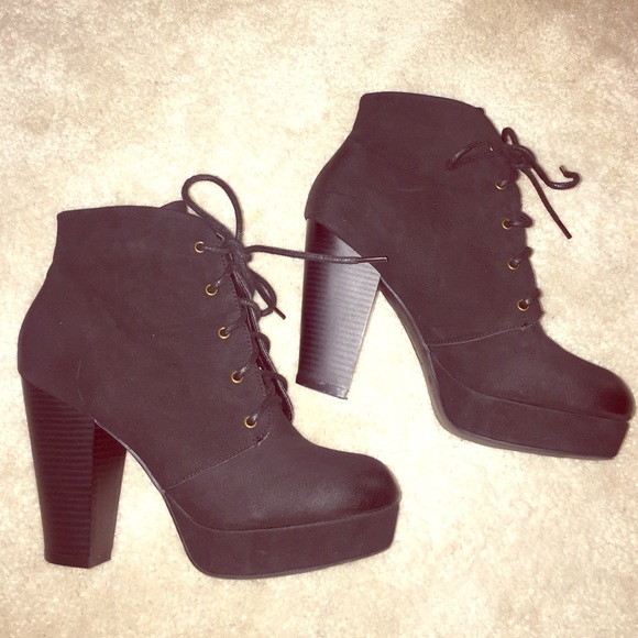 Black Platform Chunky Heels