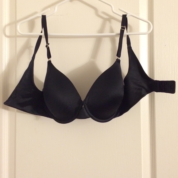🚫SOLD🚫 34D Maidenform Black Bra