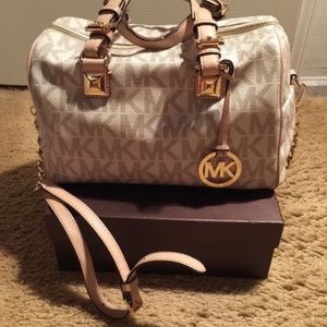 Michael kors handbag