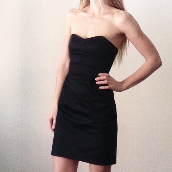 NWOT H&M classic strapless little black dress LBD