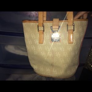 Dooney & Bourke