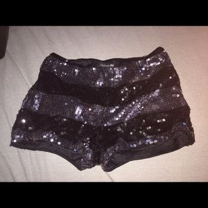 FOREVER 21 black and silver sequin shorts
