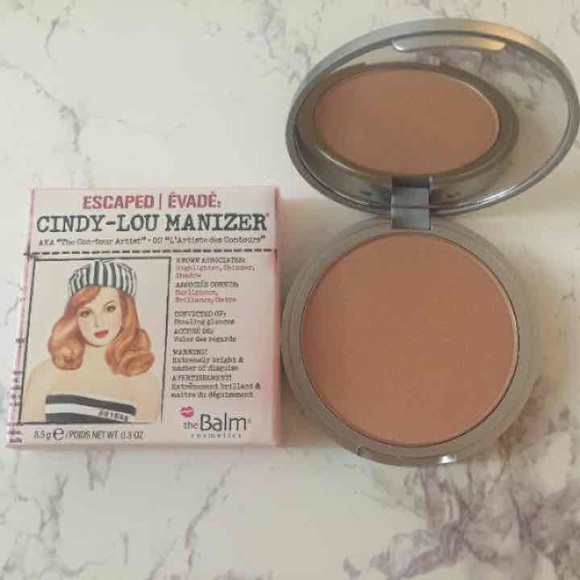The Balm Cindy Lou Manizer Highlighter - Picture 2 of 3