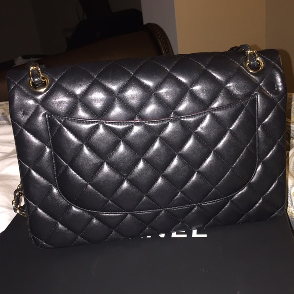 SOLD- Classic Chanel Jumbo Bag - Picture 4 of 4