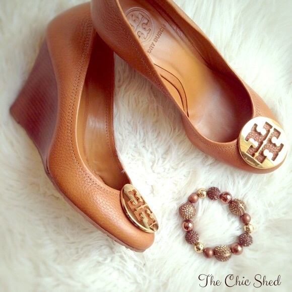 Authentic Tory Burch Sophie Wedge in Tan and Gold