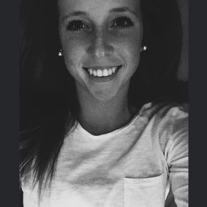 Meet your Posher, Katelyn