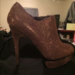 Sparkling Pump Bootie