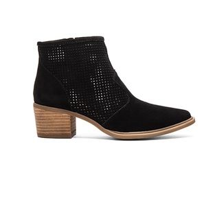 Steve Madden booties