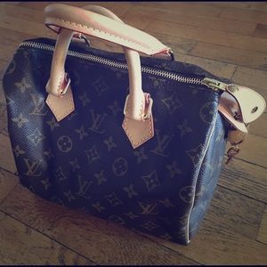Louis Vuitton logo leather bag Speedy 25