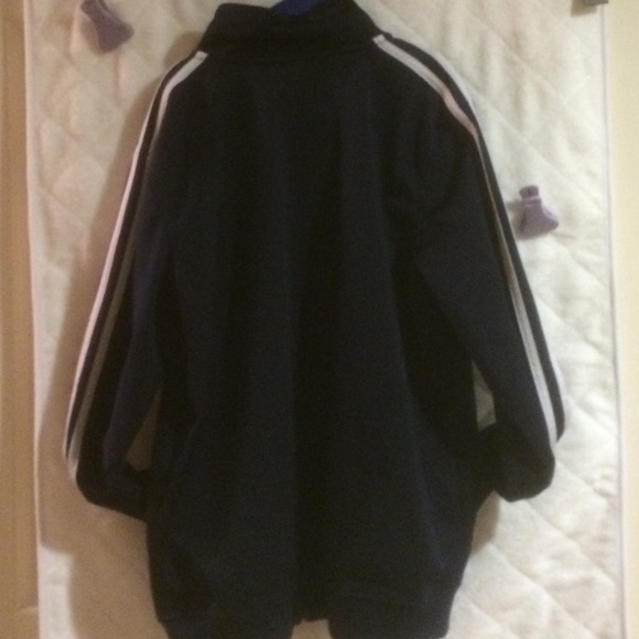 Adidas sweatshirt - Picture 2 of 3