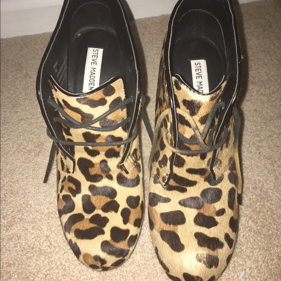 Leopard wedged booties