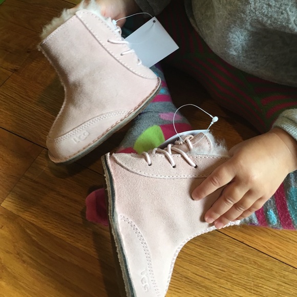 NWT Ugg Baby Girl Booties