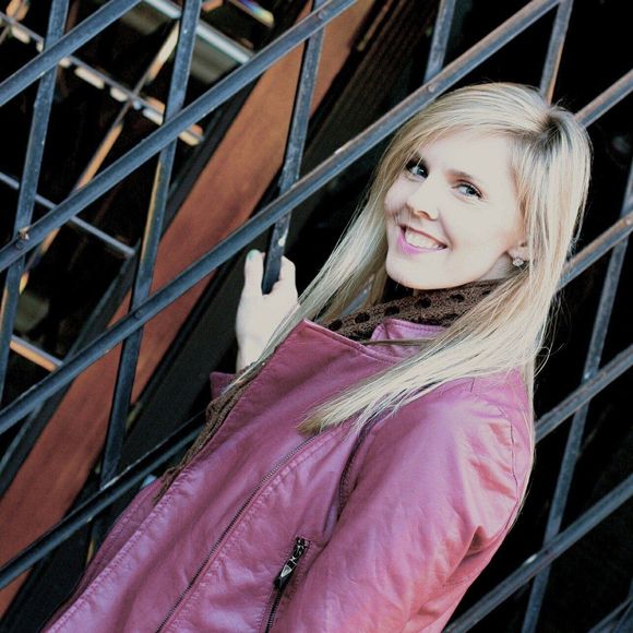 Meet your Posher, Lindsay - Picture 1 of 1