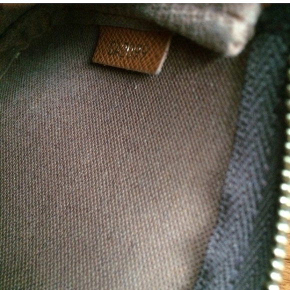 Louis Vuitton Cles Trunks & Wardrobe - Picture 4 of 4