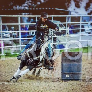 Meet your Posher, Caitlin