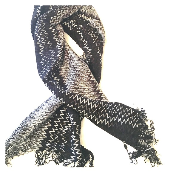 Missoni Accessories - Missoni scarf Missoni Accessories - Missoni scarf