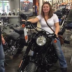 Meet your Posher, Ashley