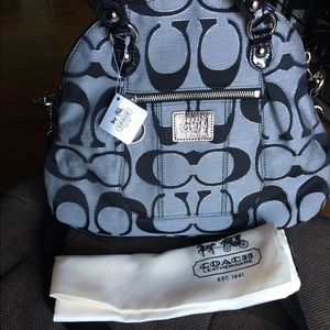 Coach Poppy Signature Bag