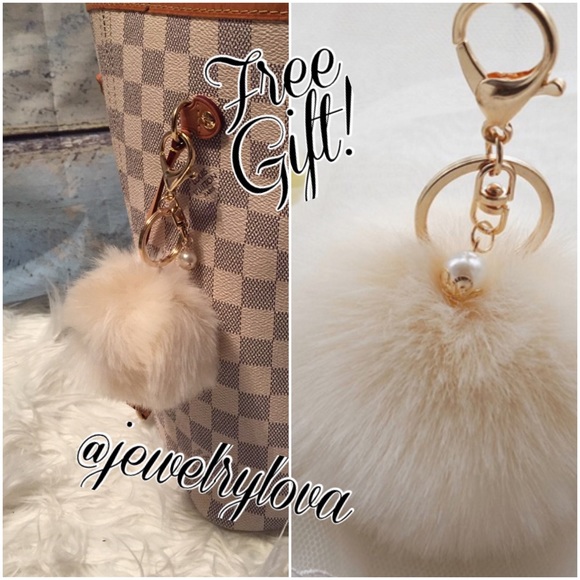 Pom Pom Faux Fur Keychain in Beige